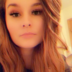 Meet your Posher, Tayler